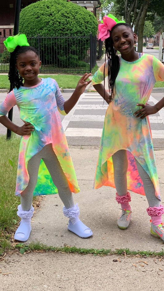 "HI-LLO!" Tie-Dye Dress Neon Green Hair Bow