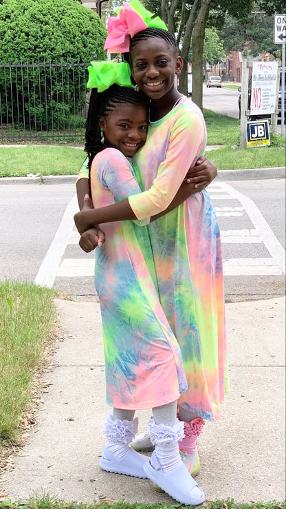 "HI-LLO!" Tie-Dye Dress Neon Green Hair Bow