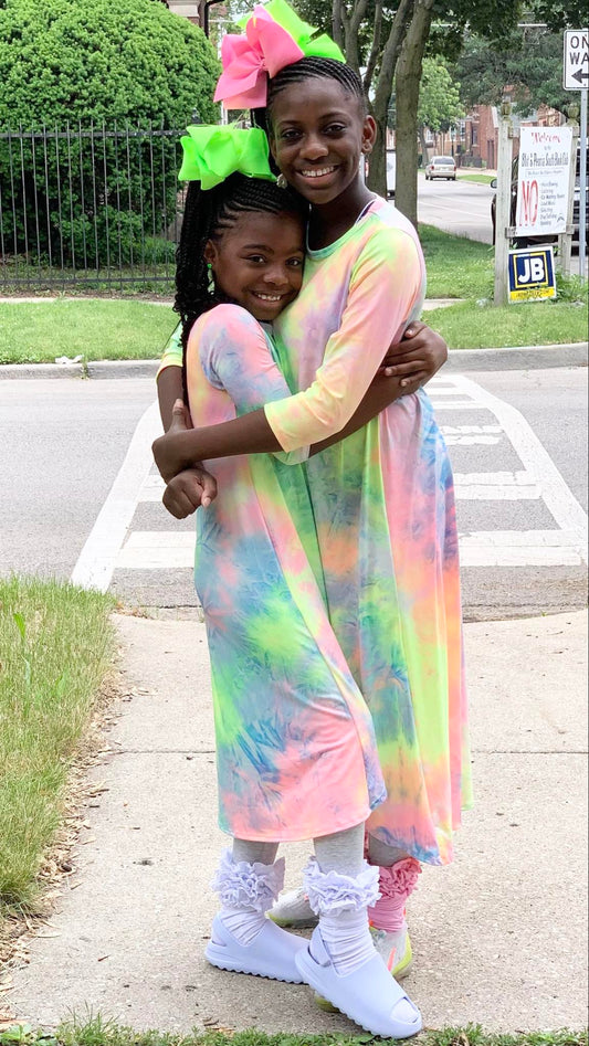 "HI-LLO!" Tie-Dye Dress Neon Green Hair Bow