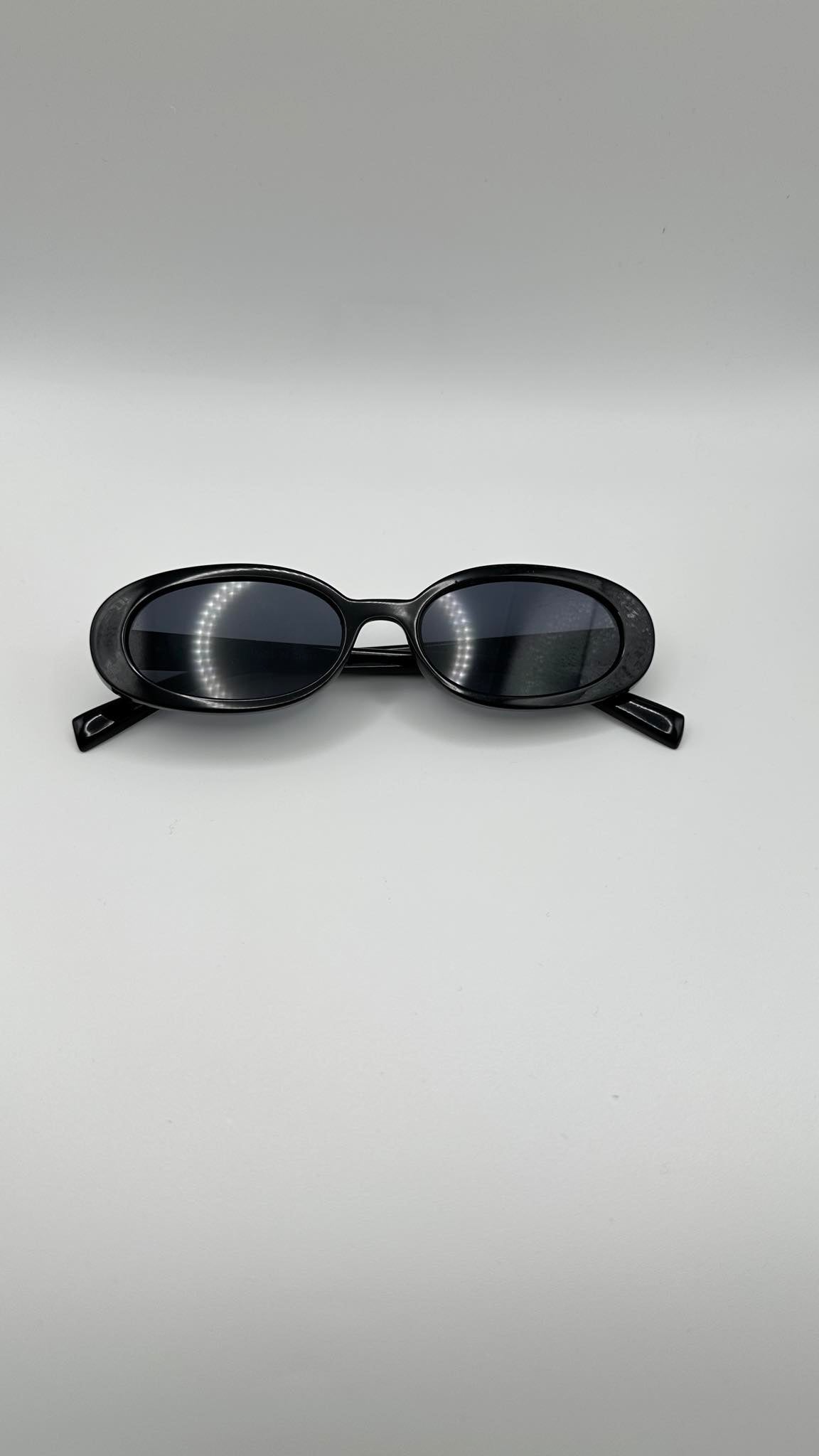 Oval shades