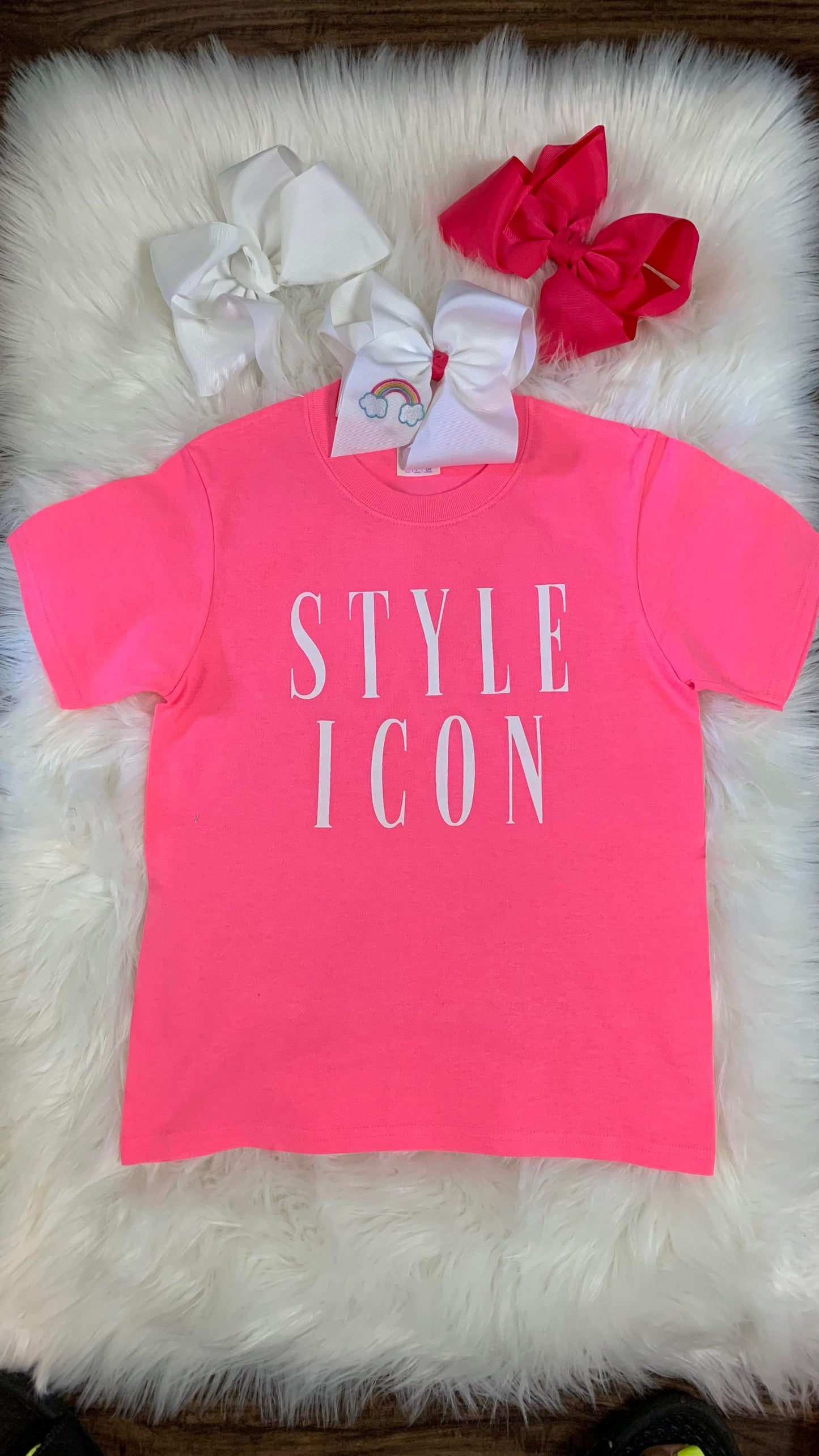 "Stye Icon" Graphic Tee - Fuschia